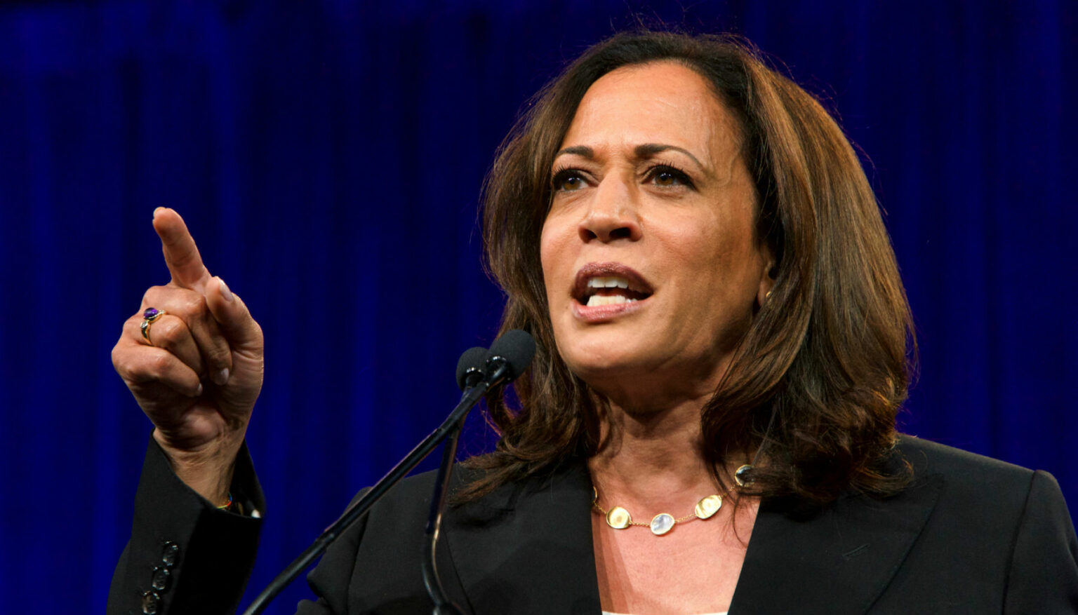 'Vogue' Speaks Out Following Kamala Harris Cover Controversy