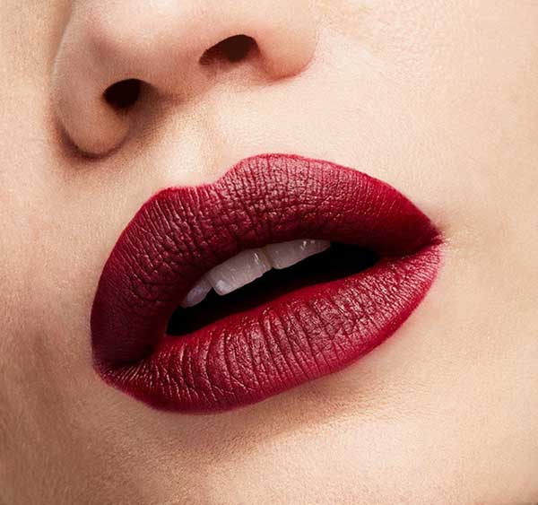 MAC Cosmetics matte lipstick in Diva