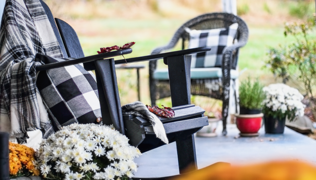 Black and white checkered pillows fall decor