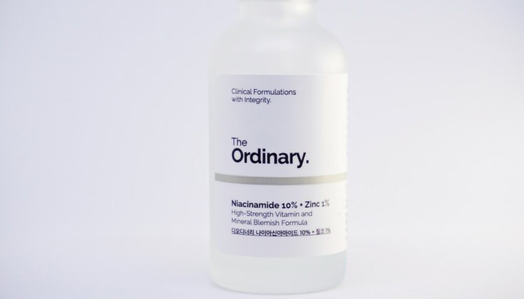 bottle of niacinamide + zinc