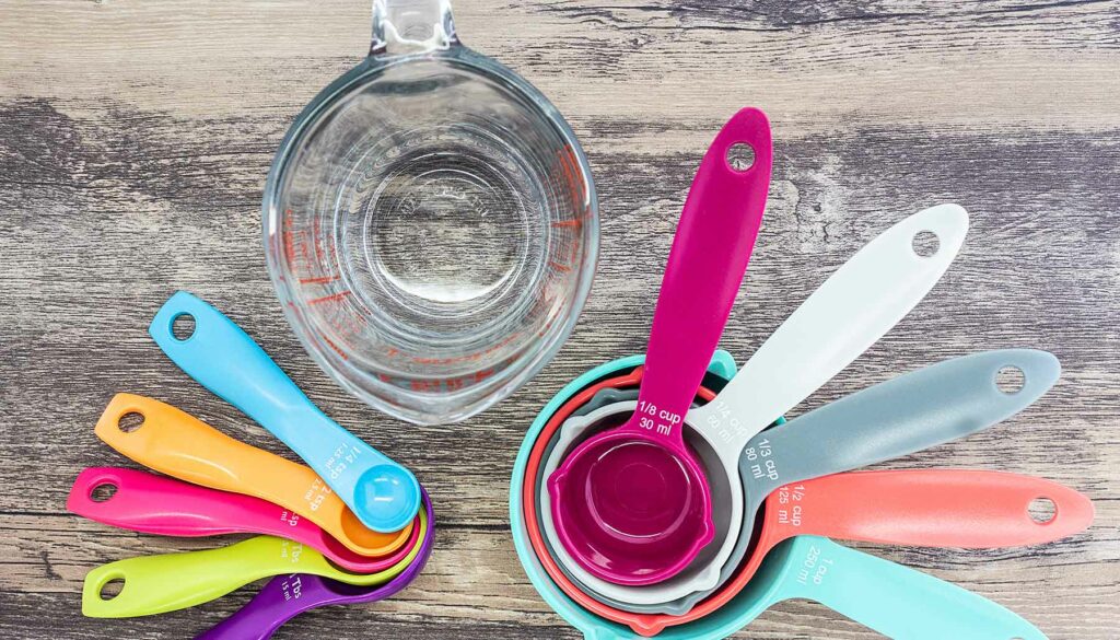 measuring cups and spoons