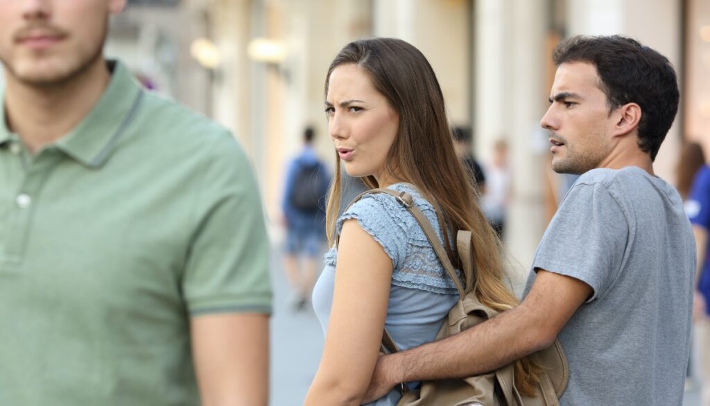 girlfriend is distracted by other man boyfriend is mad