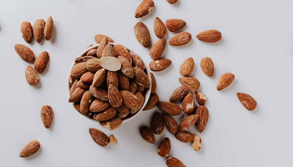 raw almonds